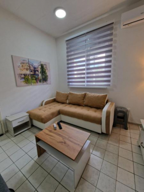 Studio Petrovac B